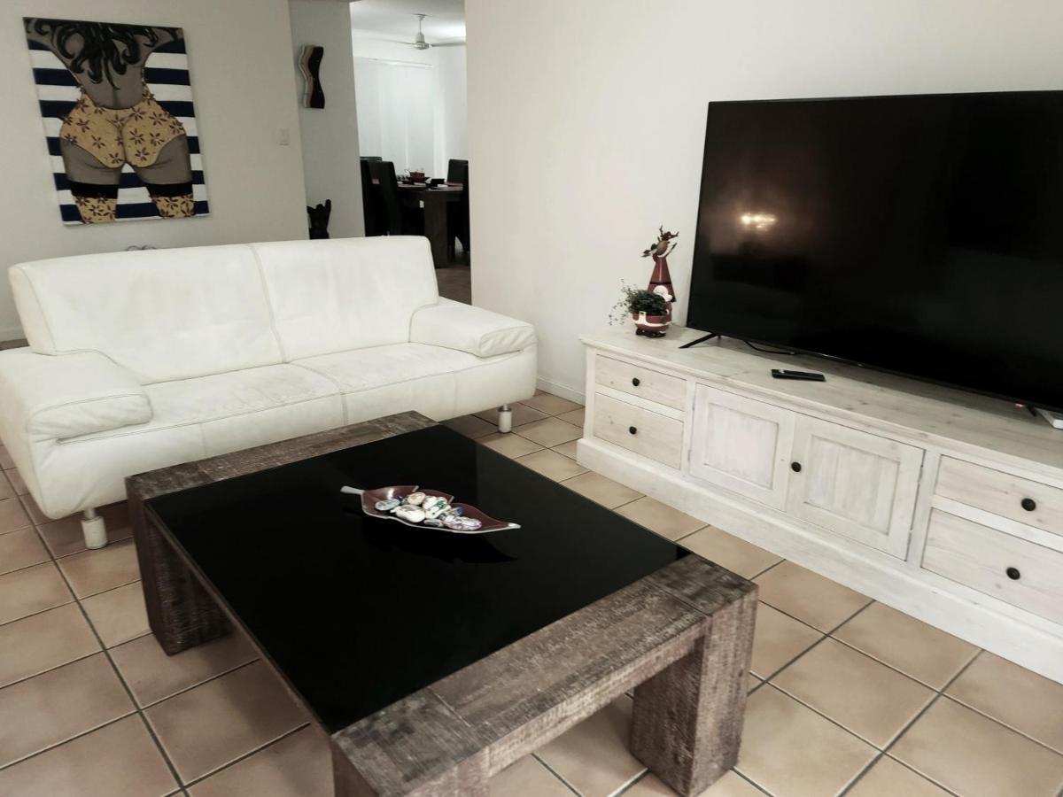 איירלי ביץ' La Villa At Beach Court מראה חיצוני תמונה